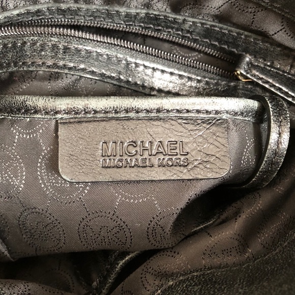 MICHAEL KORS STUD BAG - Picture 5 of 6